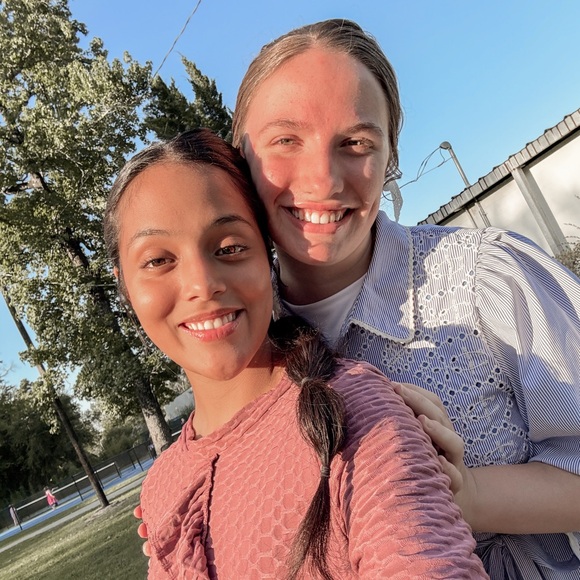 Meet your Posher, Amber - Picture 6 of 15